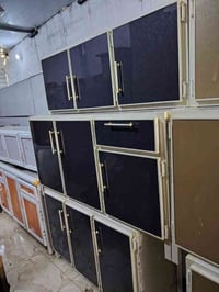 كاونترات للبيع ثلاثه قطع الشغل درجه اولى السعر ب 300 يوجد خدمه توصيل ل...