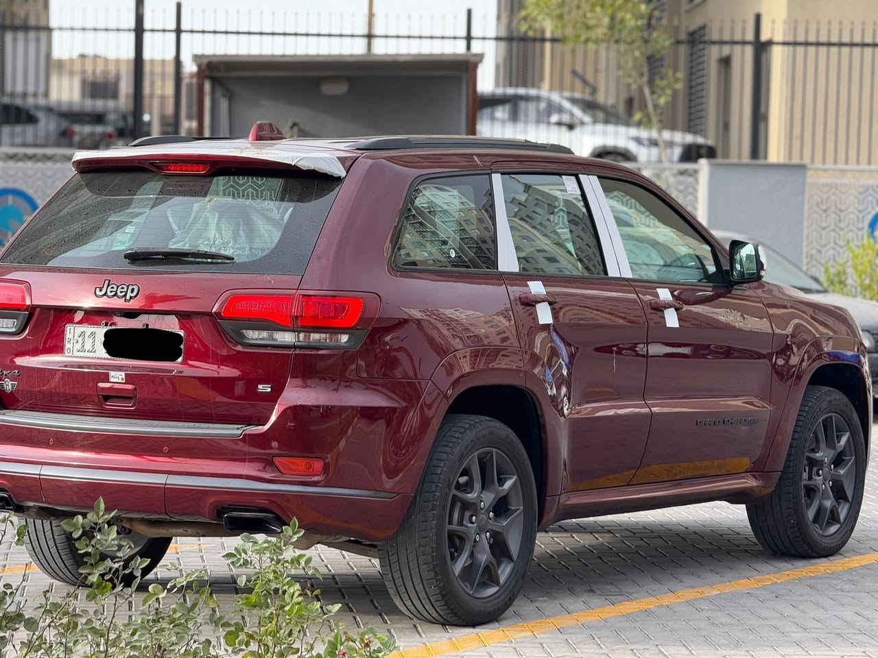 اللهم صل على محمد وال محمد
اللهم صل على محمد وال محمد 
*********** ☎️
جيب  خليجي🚘   S  2019 
فوووول 1/1 كفاله من كلشي 
عدا بارد اقل شبر فقط 
محرك V6 3600  رقم بغداد الجديد
ماشية 30 الف سيارة جديدة 
بانوراما شاشة جبيرة 
رادارات جانبي وخلفي 
كشنات جلد وكهرباء
صندوك كهرباء 
تبريد قطعتين
ويل 20 اصلي مال S
شفتات ستيرن باقي مواصفات S المعروفه
سعر 305$ بيها مجال قليل 
مكان سيارة بغداد السيدية 📍
سونار وكل تفاصيل بالمنشور 👇🏼
