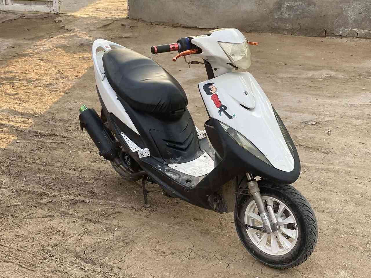 السلام عليكم دراجه ماكس عدله للبيع بوشه ٥٥ نكره سلف صالنصه رياضي كهربايات كله شغاله السعر ٥٥٠ وبيه مجال *********** مكاني حله ابو غرق
