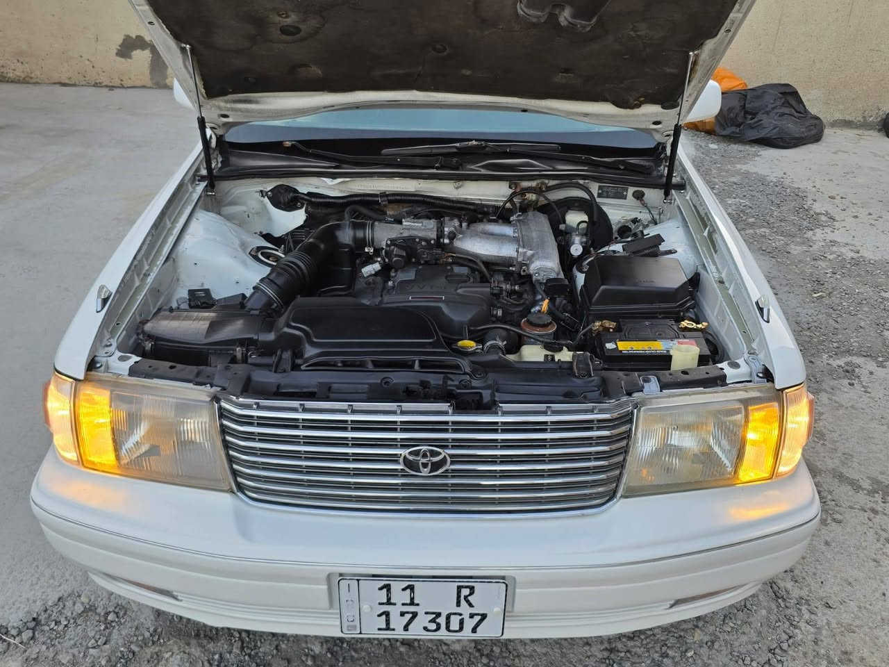 سلام عليكم راس الثور موديل 1999 ايسر بلاد باسمي رقم  بغداد تحويل مباشر هزه جديده سنويه جديده 2031 تحويل كافه محافظات العراق مشروع وطني مكفوله من القص ونغل الجثه والعيب الشرعي والضربه مكينه وكير 3000 حداديه جديده تخم تاير جديد تبريد ثلج سياره جاهزه بمعنى الكلمه السعر 112 وبيها مجال رقم الهاتف ***********
