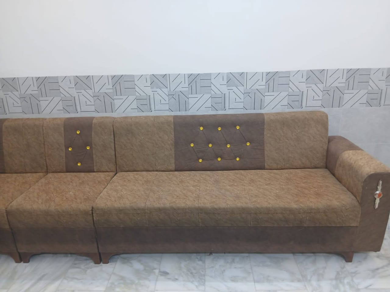 ديوان 20مقعد 350قفل بغداد


**إذا كنت صاحب هذا الإعلان وتريد حذفه لأي سبب، رجاءا أرسل رسالة إلى الدعم الفني**