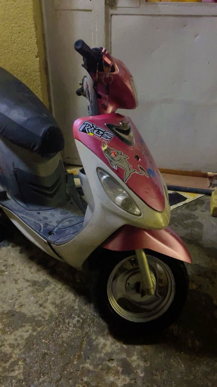 السلام عليكم ماكس منغولي دراجه مرتبه تخبل مال جناي نكره هندر نقص بس راجز سلف دراجه مكينه ناعمه لــا نضوح ولا بخار ولا صوت لايت بك لايت اشاير سكنات دراجه مرتبه سعر ٤٠٠ وبيه مجال للشراي مكاني بابل محاويل صالنصه أف ام بيه بوشه ٤٩ بلاد الدراجه والشراي يدلل


**إذا كنت صاحب هذا الإعلان وتريد حذفه لأي سبب، رجاءا أرسل رسالة إلى الدعم الفني**