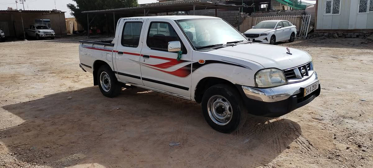 السلام عليكم نيسان ٧ له لبيع مكفوله كفاله عامه رقم بصره انكليزي بسمي تحويل ثاني شرط مكينه أو كير حداديه سياره جاهزه السعر ٩٧ مكان سماوه  رقم تلفون  ***********
