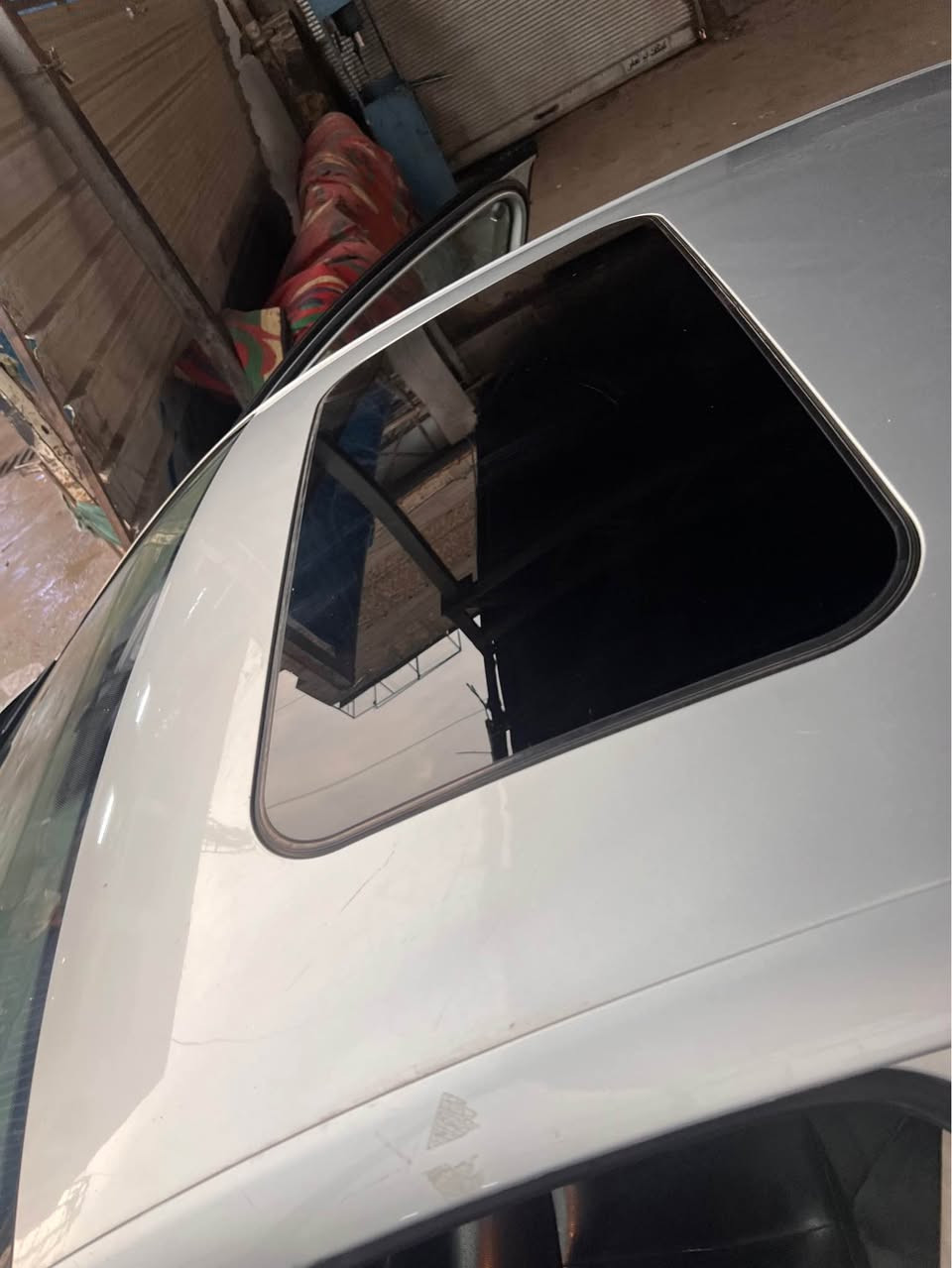 سلام عليكم 
فوكس واكن باسات موديل 2009 باسمي رقم الحديث
فول مواصفات داخل اسود سلايد تدفئة كشنات شاشة لايت عدسه زنون نواقصها دعامية امامية يحتاجلها ترتيب والتنته الداخليه مكاني بغداد الجديدة او زيونة
للاستفسار *********** بغداد, العراق
