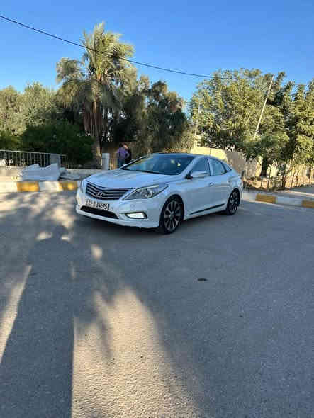 السلام عليكم
للبيع ازيرا 2014خليجي
كفاله عامه من الصبغ 
بيه بارد شويه بالجامرلغ اليمن جهة الصدر فقط ولباقي كفاله 
كل التفاصيل مذكوره بالمنشور
_______________________
موصفات السياره فول موصفات vip
1/بصمة تشغيل +ابواب +صندوك 
2/بنورامه 
3/حساسات امامي +خلفي 
4/زراكات لايت 
5/داخل قرميدي جلد
6/داخل كله لدات 
7/كيجات اكتروني 
8/ كشنات كهرباء كل الوضعيات 
9/بردات ابواب +الخلفيه كهرباء 
10لايت كهرباء يصعد وينزل 
11/لايتات وبك لايت لد نهاري وليلي 
بيه هواي موصفات 
.............................................
السياره عليه ادامه كامله تخم تاير 
صدر امامي خلفي +دبلات كله جديد 
دسكات جدد 
بلكات +مجاول +فيت بم ولعبوه مالته كله جديد 
مبيه نقص بكد البرغي خير من الله 

_______
هونداي أزيرا 2014 فول مواصفات 
محرك v6 3000 (محرك مفتوح)
_______________________________

كلشي مذكور بالمنشور  بأدق التفاصيل
_______________________________

كير و محرك مكفولات كفاله عامه  لا صوت رواجز ولا شي
المحرك مفتوح بدون اي عيب تبديل بوش نحاس  فقط اهل المصلحه يعرفون شنو لبوش وليش ينفتح وعندي صور 
_______________________________
رقم اربيل رقم وسنوية كله جديد 2029 شرط التحويل مباشر 
_______________________________
سعر السيارة : 140وبيه مجال  ورقة وبيها مجال جدا بسيط
_______________________________
مكان السيارة : 
ديالى / بعقوبه  / دلي عباس
_______________________________
للأستفسار : 
***********
*********** متوفر واتساب/وتصال
