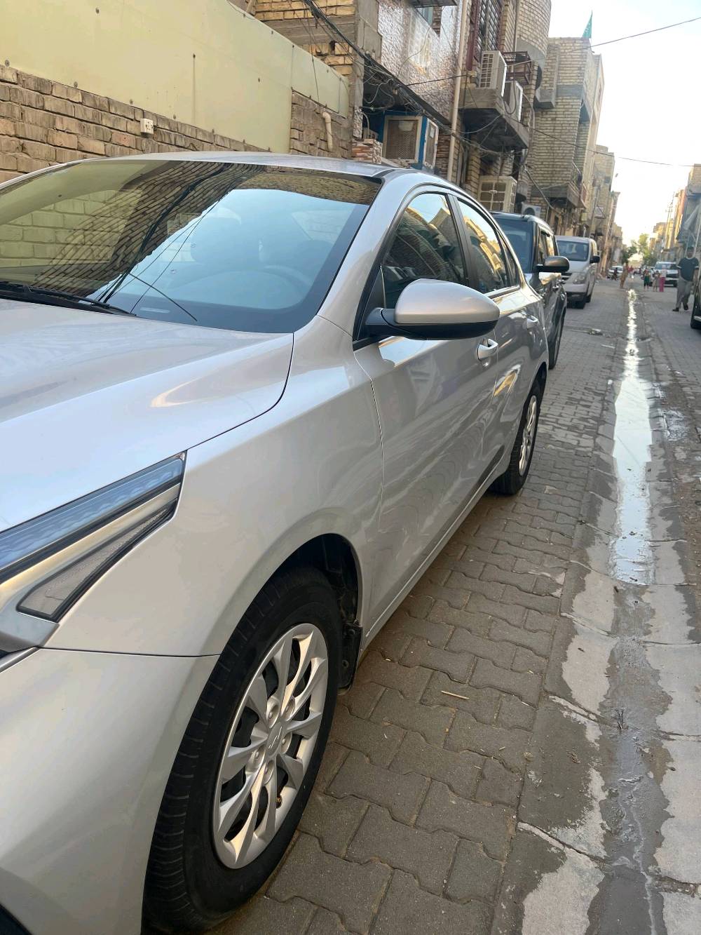 كيا سيراتو 2023
محرك 1600 
كير محرك صدر تبريد مكفول
سيارة مكفولة من صبغ وتبديل وفتح
بيها ملاحضات بسيطة شخوط بل باب وطخة بلهلال
ماشيه 123 الف
رقم بغداد الدولي باسمي السيارة تحويل ثاني يوم
هزة جديدة وسنوية ل28 
رايدها 160 وبيها مجال بسيط
مكاني بغداد الشعلة او حي العدل
 ***********