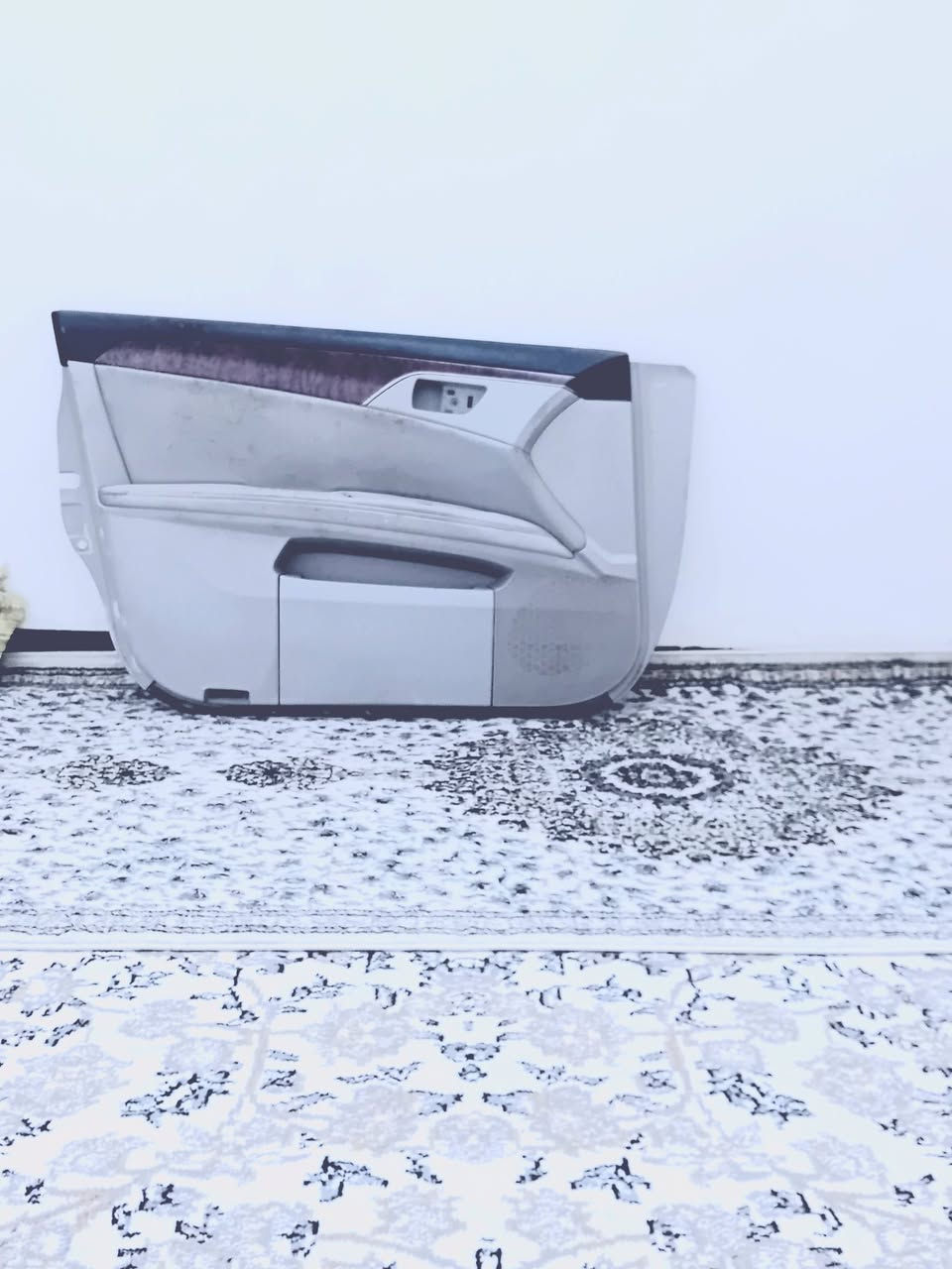 مكاين جام كامله امامي خلفي جهة السكن+ اقفالة 2 خلفي واحد امامي +ظفيرة باب خلفي ***********
