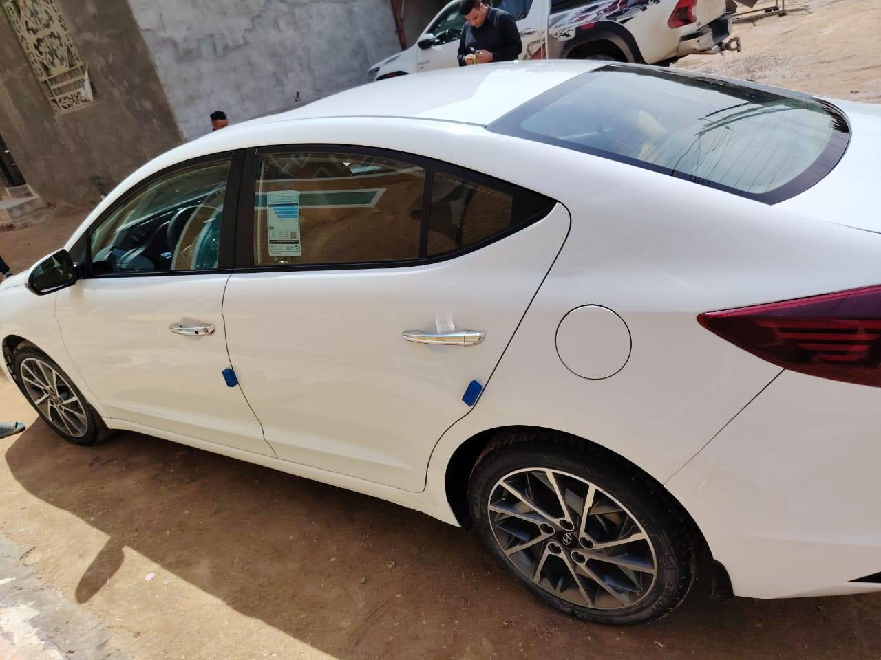 السلام عليكم سياره الانترا للبيع موديل 2020 خليجي فول واحد عله واحد ام الرادار مكفوله كفاله عامه سياره عله وضع الشركه دواخل السياره كلهه مغلفه العنوان كربلاء المقدسه الاتصال على الرقم 👈  ***********👉 ملاحضه 👈مكلف بل نشر 👉
