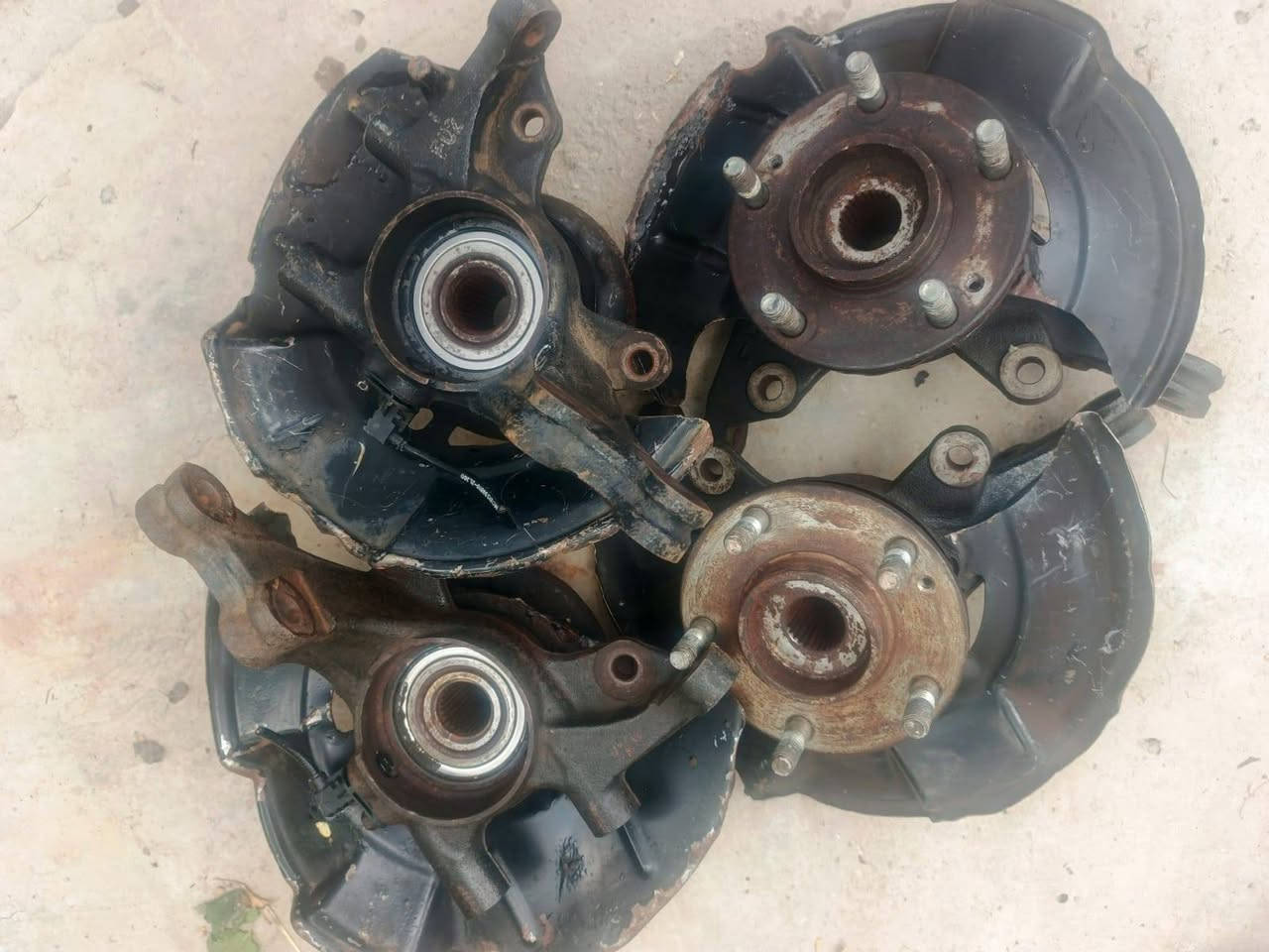 غراض سيراتو تفصيخ حاويه من موديل ٩ الى ١٣ والنترا من ٧الى ١١ يوجد توصيل جميع المحافظات  الاستفساررًالاتصال عل الرقم *********** الحجز واتساب أو اتصال@سجاد الطيب
