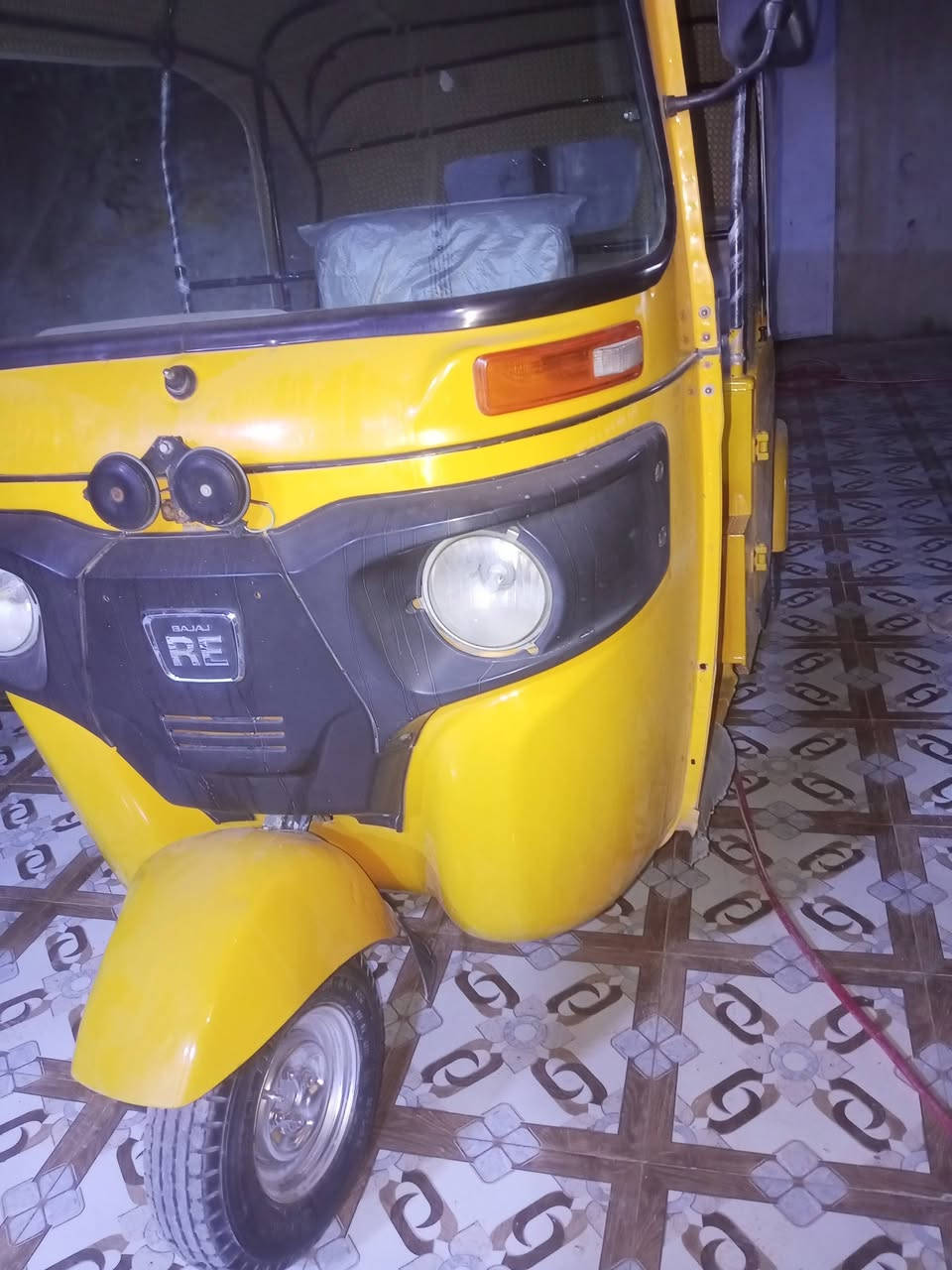 تكتك للبيع موديل 22 كفاله رقم ذي قار وسنويه تكتك نظيفه عنوان الناصرية الشراي يتصل الرقم ***********
