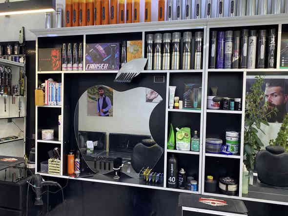 ئەم ٣میزە خۆم بەرادانم داوە زۆر تووندوو بەندە لەگەڵ ئەم کورسیە و بۆیلەرە کە نوێیە و بەکار نەهاتووە موشتەری تەلەڤون بۆ ئەم ژمارە بکە ***********. ناو نیشان هەولیر کەسنەزان
