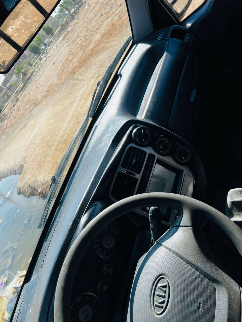 السلام عليكم ورمضان كريم
للبيع سياره كية نثية موديل ٢٠٠٩ -١٢ جنكال ميكة ٢٧٠٠ رقم ذي قار انكليزي جديد لغاية ٢٠٢٧باسمي شرط التحويل وين ما يعجبك رقم قماره وشاصي موجود واضح السياره جاهزه باتري جديد تشتغل خير من الله مكاني الديوانيه
اتصال رقم واتساب بي ***********
