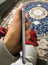 ايفون ١١ عادي ذاكره ١٢٨ بطاريه ٧٥ لون البنفسجي تلفون ابد ميصرف وبطاريه...