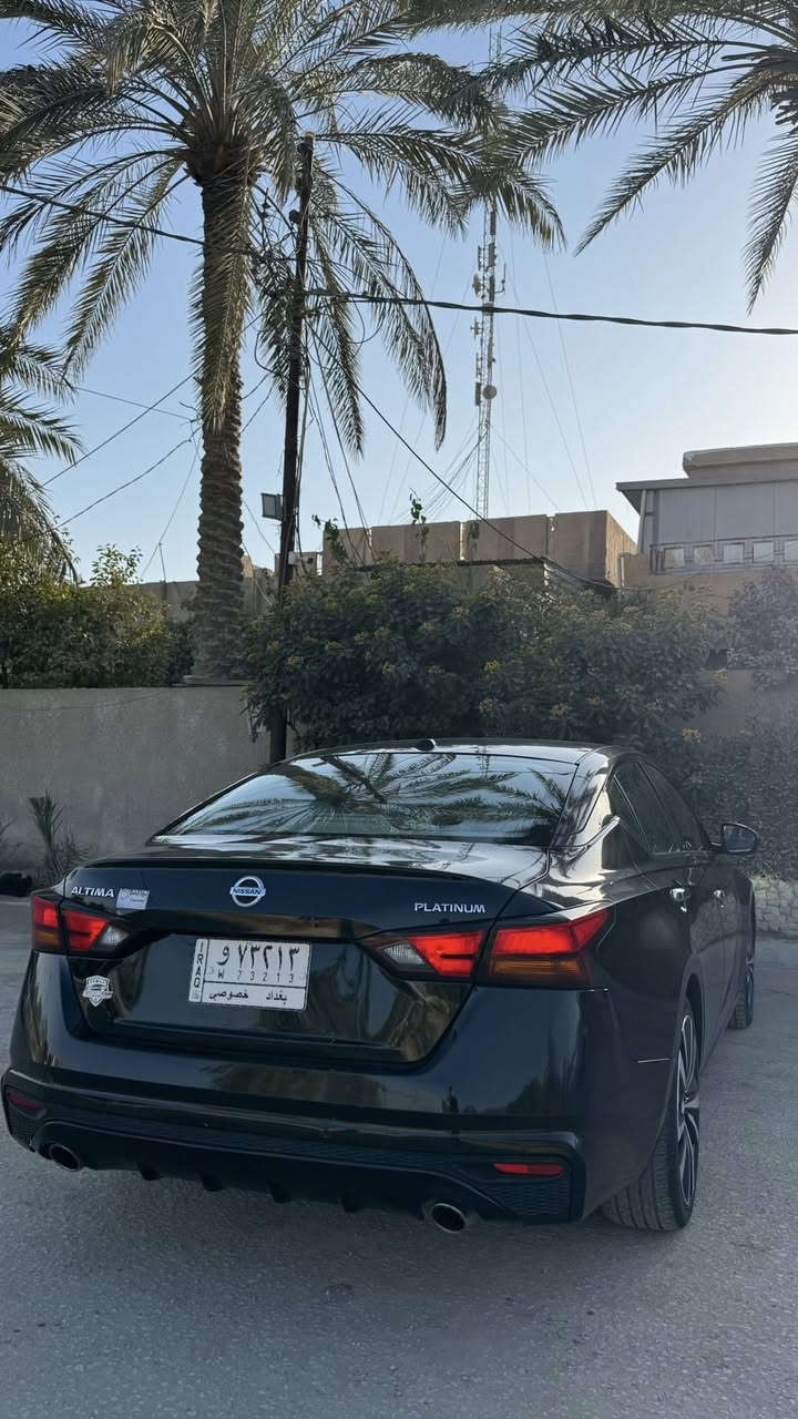 السلام عليكم 
التيما ٢٠٢٠ بلاتينيوم 
فول للاخير اعلى فئة بالالتيما 
بصمة 
شاشة كبيرة
٤ كامرات 
فتحة 
رادار امامي 
تحديد مسار
رادار جانبي 
حساس خلفي 
توقف ذاتي امامي وخلفي 
مري قلابة عند الرجوع للخف 
كشنات جلد 
تدفئة بالكشنات
تدفئة بالستيرن
كشنات خزن ميموري L1,L2 
ماشيه ٥٠ الف ميل 
حادثها جاملغ وبنيد 
رقم بغداد تحويل ثاني يوم 
السعر ١٣٩
***********
