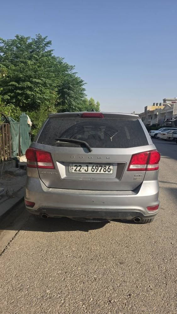 للبيع دوج جورني ٢٠١٧ مواصفات GT/ FLEXFUEL
٦ سلندر 
٧ راكب 
سياره حادثها جملغ  
بدون دواخل بدون كلشي
سياره جديده 
باسمي تحويل وكاله ثاني. يوم 
مكان اربيل 
سعر ١٥٤$ ورقه و بيها مجال
*********** واتساب 

مواصفات: بصمه / شاشه / تحكمات ستيرن /٧ راكب/تبريد مركزي/GT أربيل, العراق
