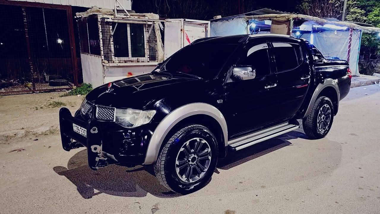دفعه 2000
بسم الله الرحمن الرحيم
بكم متسوبيشي L200 سبورتيرو  2014              

Mitsubishi L200 

 Sportero

فل كامل
فحص كامل
جير اتوماتيك تب ترونك 
غرفة فيبر اصلية مع البكم على الصندوق الخلفي  
ماتور راكب جديد مع فاتورة 3500 دينار  وكاله بيان نازل ع الرخصه 

زجاج كهرباء 

مُري كهرباء +غماز 
فتحة سقف 3 حركات 

فتحة قناص 

مُري ضب 

شاشه معلومات
شاشة اندرويد Samsung 

مسجل الاصلي

مكيف تتش

مكيف شغال 100%

تحكم طاره

ABS

ايرباج

داخليه جلد 

فتحه سقف ثلاث حركات 

فتحه قناص

ماتور 2500cc تيربو 

كوشوك نضيف

ترخيص سنة كامله 

للاستفسار 0781336086


**إذا كنت صاحب هذا الإعلان وتريد حذفه لأي سبب، رجاءا أرسل رسالة إلى الدعم الفني**