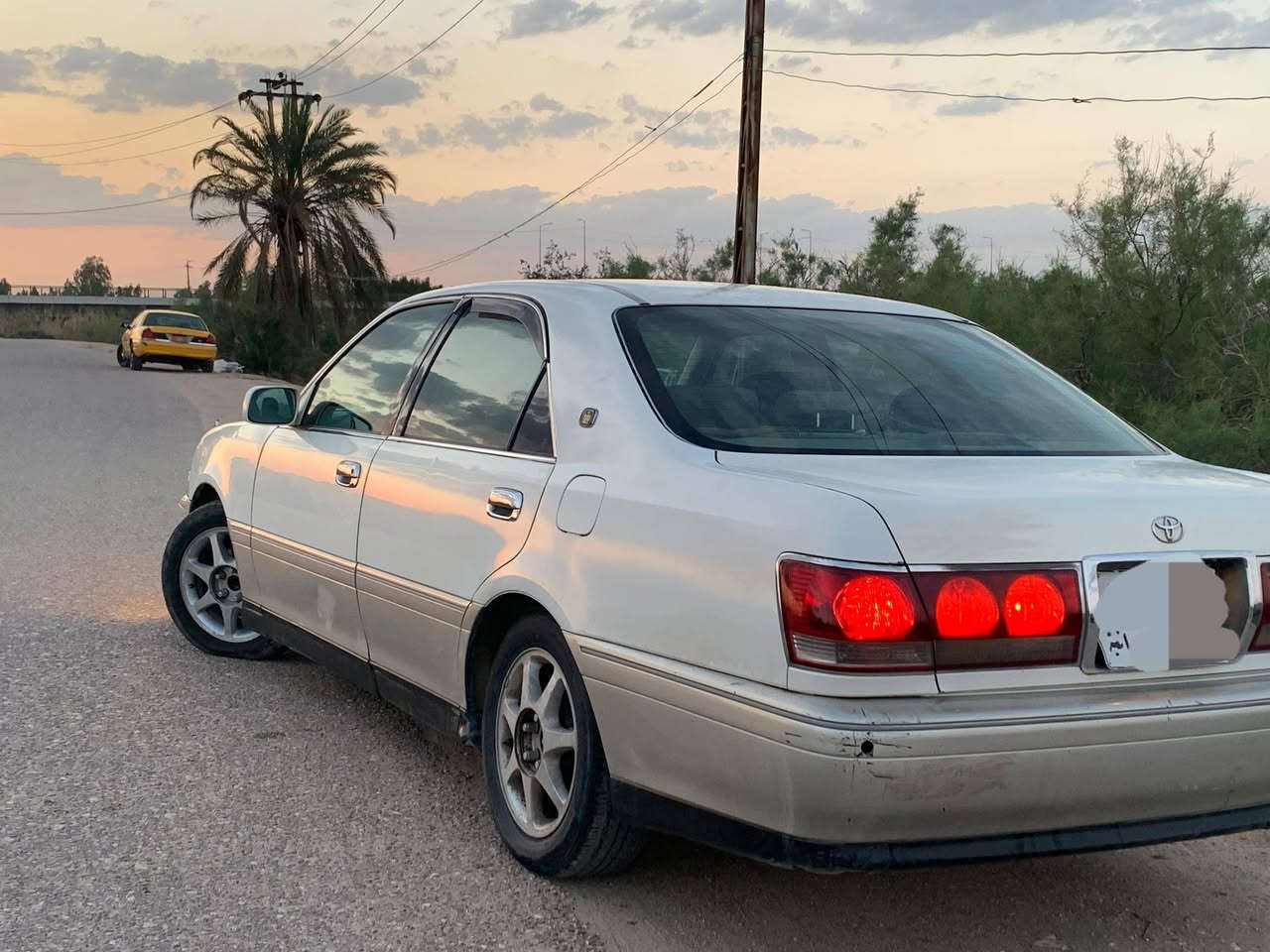 يالله جنون ملكه 2003 ادوات كصه جنطه
كير محرك شحم تبريد متومه طبق الاصل
حداده كفاله 
اثلث رياضي داخل بيج 
تخم لايت بك لايت ابو عيون بطنهنا دشبول كله شغال 
اربع كشنات كهرباء 
كاعيه مغلفه جلد سياره كلش حلوه للجناي 
مكانها ناصريه سوق الشيوخ  لاتعلق اتصل 
بيع ومراوس سعر 31 وبيها مجال 
واتساب  ***********
