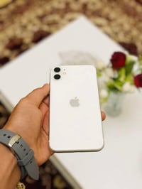 آيفون ١١ • ابيض • مبدل شاشة وبطارية