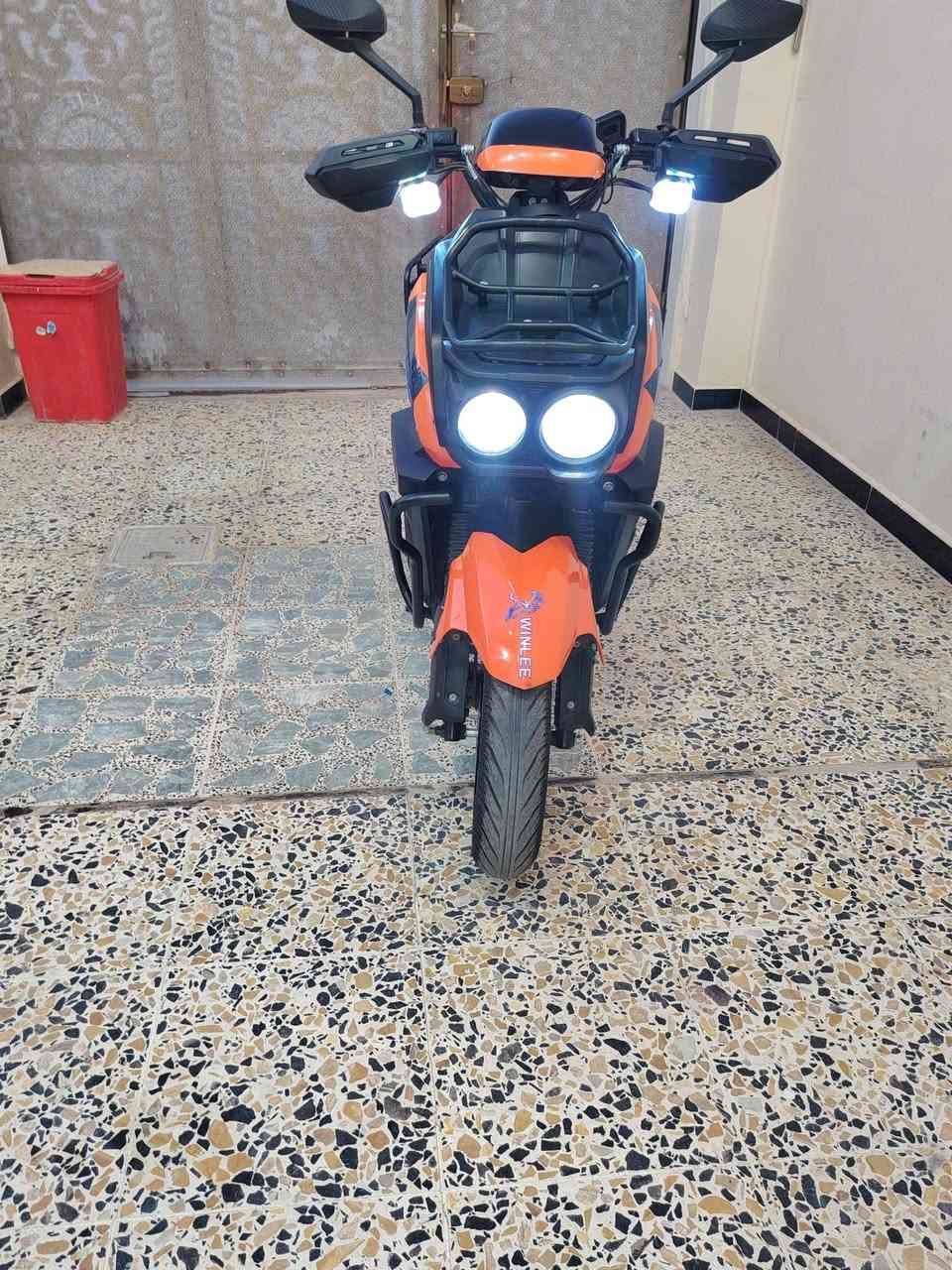 متاح دراجه اباجي ٢٥ بطاريات مسطره عل فحص سرعه ١٠٠ تشغيل بصمة اصبع وريمون وكارت وسويج دراجه فول نضافه متصرف ربع عليهه بعدها جديده سعر ٩٠٠ مكان فلوجه حي شهداء شراي يتصل ***********
