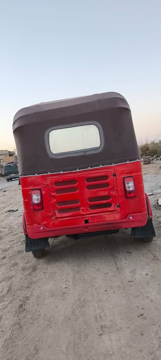 السلام عليكم من رخصة الادمن تكتك موديل 18 رقم بابل بسمي باقي بس استلام لوحات شرط الامداور  التكتك مصبوغه عام امعمره كامله من كلشي كهربايات شغاله تجي او اتشوف العنون..بابل القاسم قرب الدله السعر 5,500او بيه مجال للشراي اتصل ‏‪0783 248 6664‬‏
