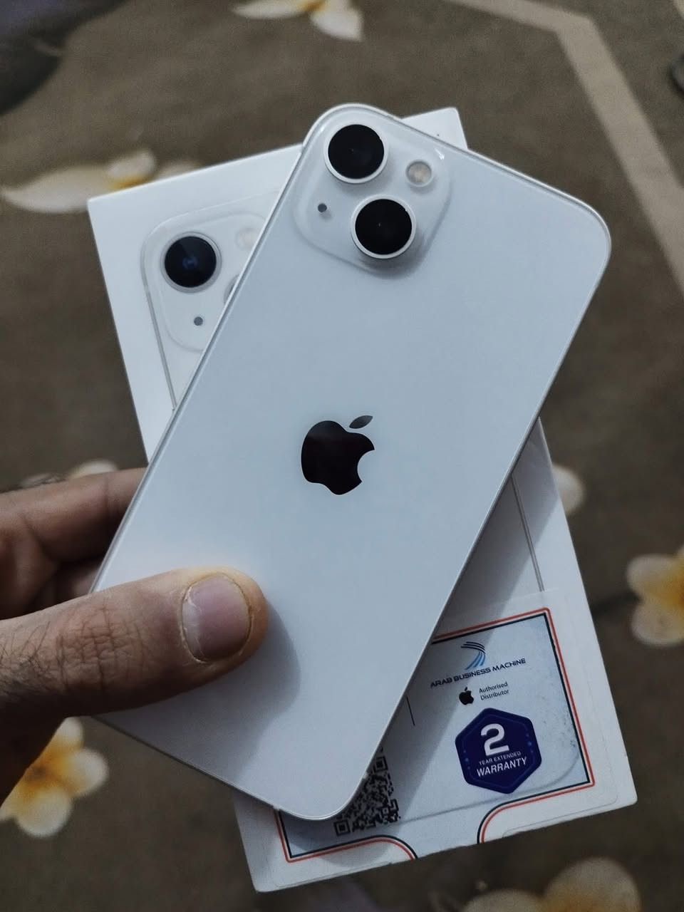 ٓايفون 13عادي 
الذاكره: 128
البطاريه: 98
السعر :550 قفلة مال جيه ب500
الجهاز بعده بضمانه مثل ما تشوف بعده ضمان ماستر يعني اخو الجديد + كارتونه وملحقاتة موجودة
 العنوان : ميسان دور النفط 
للاستفسار: ***********
