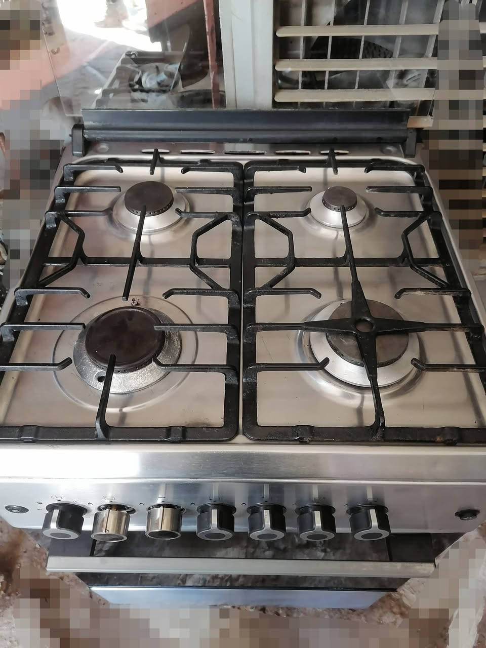 طباخات اخو الجديد للبيع
رويال مصري ٥ عيون عالفحص شغال عيون وفرن واغراضه كامله ب ١٩٠ الف وبيه مجال قليل
جبسون مصري ٤ عيون الحجم الكبير ب ١١٥ الف
حلة بكرلي *********** الرقم بيه واتساب
