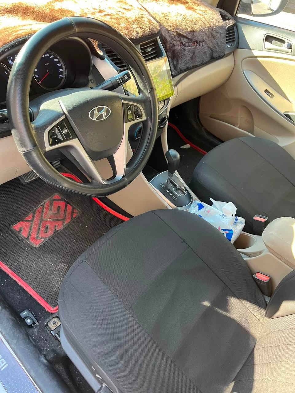 للبيع فقط مديل 16 فول اربعه دسك فتحه ام الجكمه وصطيه دبل قطره 1600 حجم المحرك ماشيه 83 فقط جاملغ ودوسه السعر 110 وبيه مجال بسيط بغداد كاظميه للستفسار على الرقم وتساب الفقط الفيس ماريد *********** الوقت الاتطال صباحآ  والي معجبه يعبر المنشور
