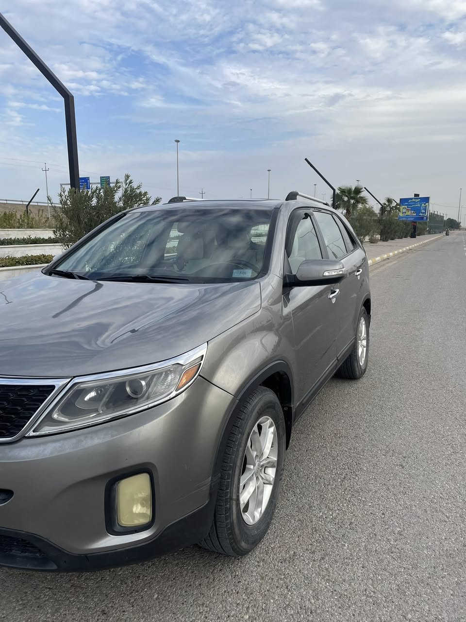 السلام عليكم  سورنتو 2014 امريكي 4 سلندر رقمها بغداد السيارة حادثها جاملغ السكن مبدل نفس اللون وشوية من البنيد صبغ السيارة فتحة وكامرة وحساس كيرها بشرط المحرك بي خيط تبخير بس متنقص عالفحص سعرها 133 وبيها مجال مكانها الفلوجة 
***********
