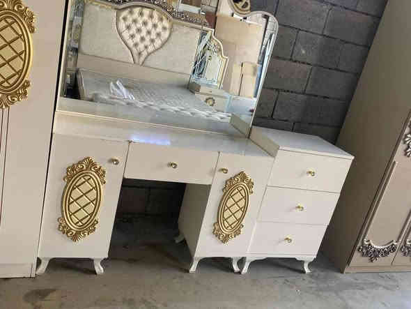 غرفه نوم تركي نظيفه لبيع سعر 700 شاري يخابر رقم *********** كركوك
