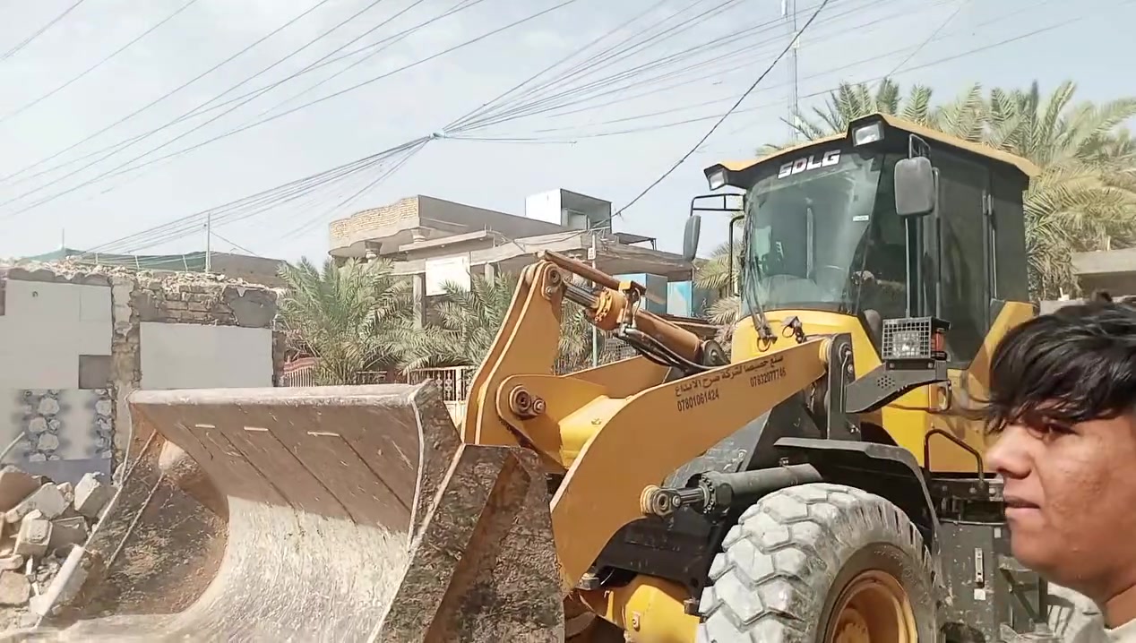 سلام عليكم تفليش بيوت وقلع ***********
