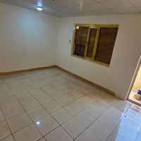 بيت طابقين • ٣ غرف • حديقة