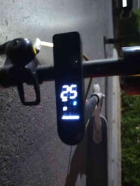 سكوتر شاومي 3كهربائي للبيع مع الشاحنة السعر 375.000دينار عراقي للتواصل...