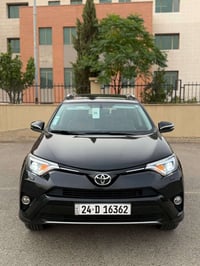 تويوتا راف RAVR .AWD موديل 2018 السيارة فول فول مواصفات السيارة  الشرك...