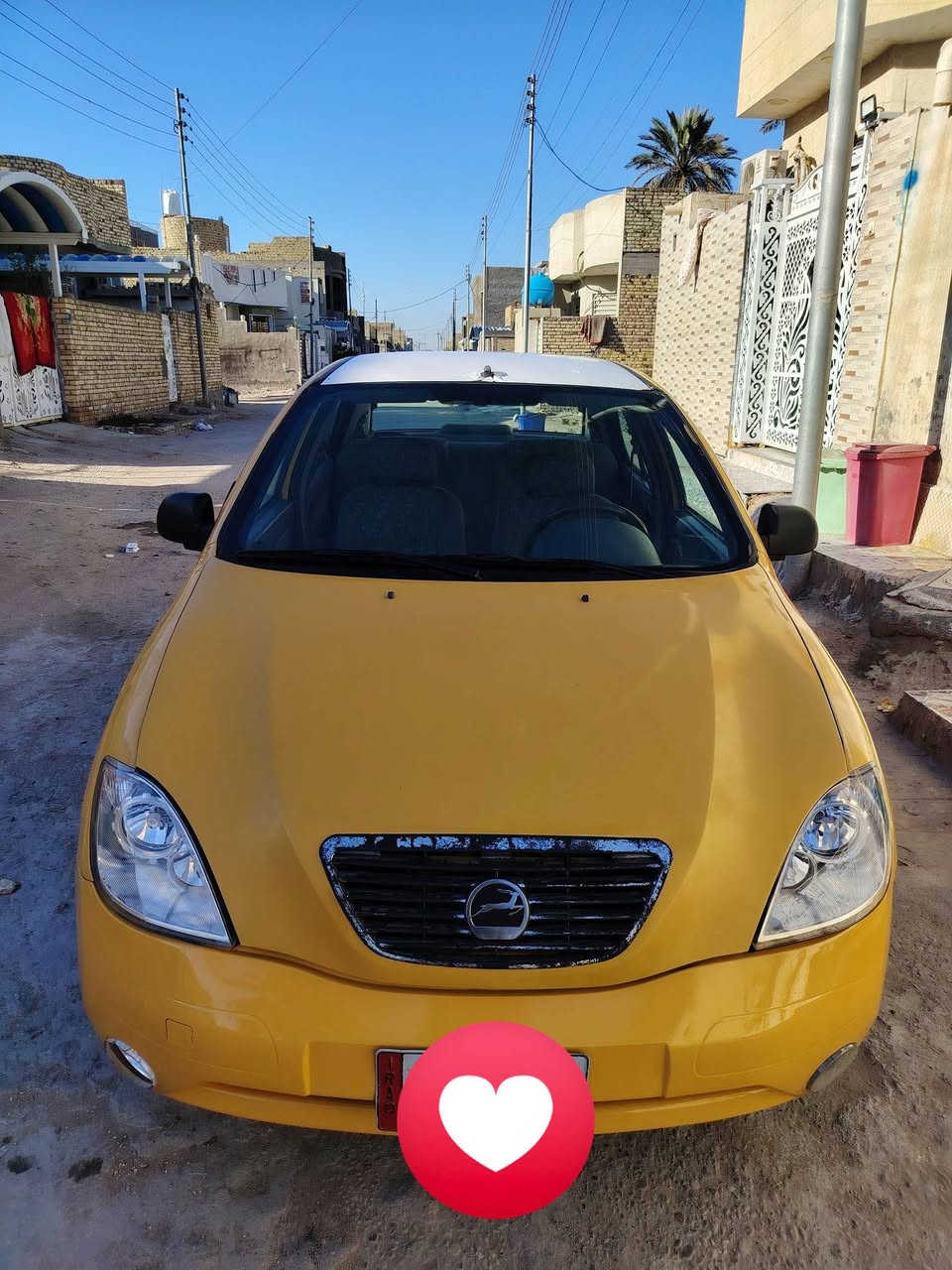 السلام عليكم سياره طيبه موديل 16 سياره لاضربه ولا صبغ فقط بس بنيد مبدل سياره حلوه وناعمه تخم تاير جديد حداديه كير ومحرك لاتنقيص ولا تبخير  تبريد شغال وتدفئه شغاله سنويه 28 سياره احلا من صور المو شراي لايتعبني فدوه اقره لمنشور وتصل سعره 35 بيهه مجال  قليل حك جيه
مكان السياره بالعماره
***********
***********
