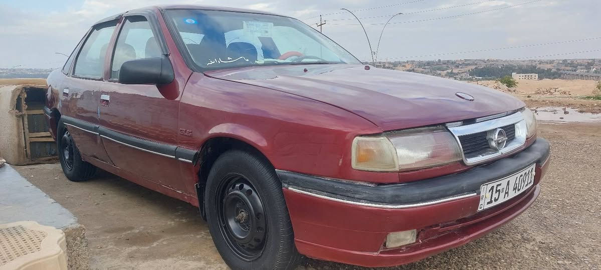 السلام عليكم اوبل فكترة موديل 92 محرك 1800 معمره من كلشي كهربائيات وصدر وتايرات وكير ومحرك كله تمام السعر 33بي مجال مكاني حديثه للاستفسار اتصل وتدلل ***********
