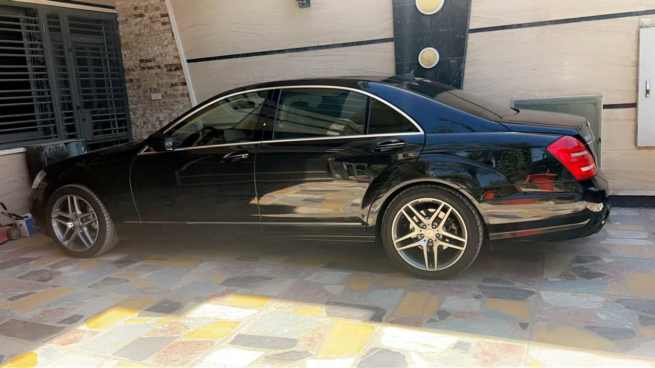 السلام عليكم
مارسيدس S350 خليجي فول عدا الناظور فقط داخل بيجي موديل 2011 صبغ دعاميه اماميه فقط ماشيه 200 الف كيلو متر سياره مال جناي على ايد وحده السعر المطلوب 28000 $ رقم بغداد الجديد وبأسمي ***********

