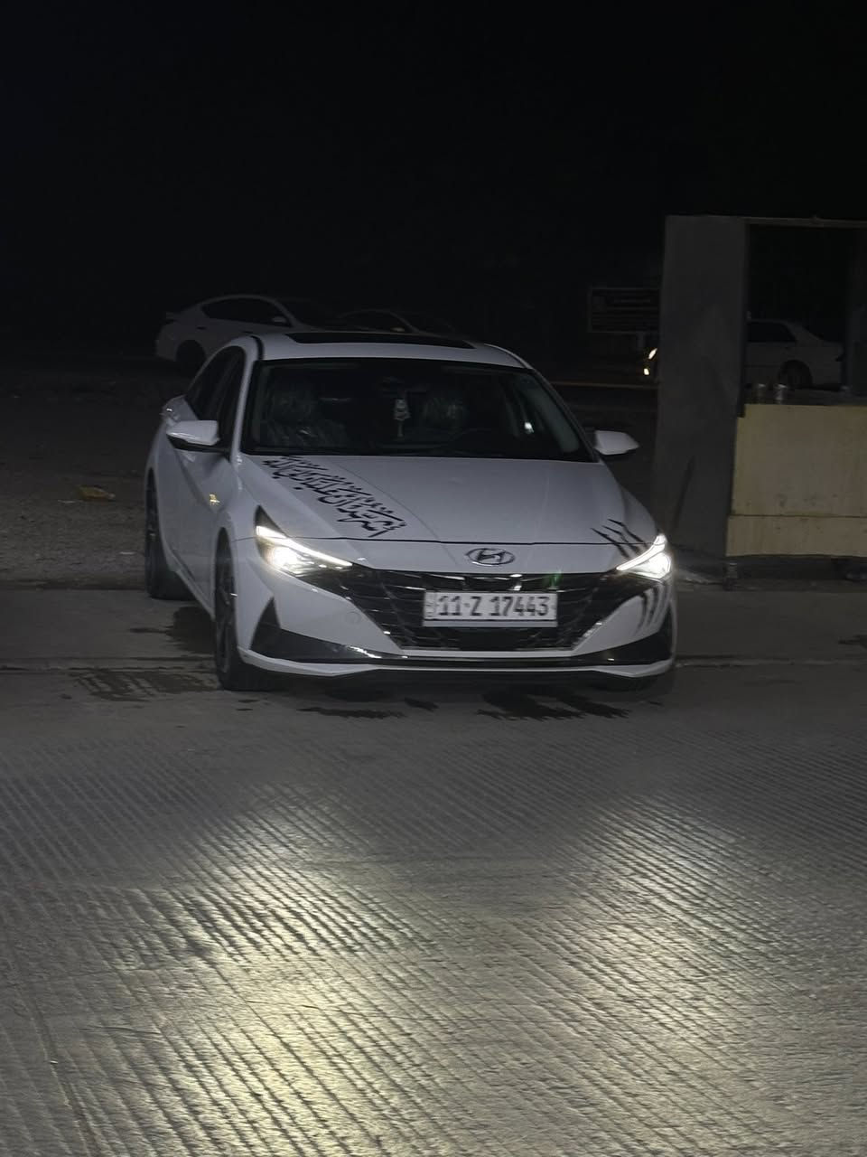 السلام عليكم النتره 2023هايبرد للبيع السياره فول للاخير 1/1وارد امريكي حادثهه بنيد فقط بي بارد الباقي كفاله 
المواصفات
كشنات جلد +خزن ميموري+كهرباء
تدفئه +تبريد بلكشنات 
فتحه سلايد 
لد بلدشبول 
سستم سماعات بوس
شاشه كبيره متصل ابل كار بلي 
لايت 3عدسات +لد نهاري 
بك لايت لد 
هاندبريك كهربائي 
اوتو هول 
رادارات 360درجه 
نقط عميه 
حساسات 
جنطه ذكيه تفتح عند الاقتراب 
وبيهه هواي مواصفات بعد 
السياره فووول للاخير وبلحقيقه هواي احله من الصور 
سعرهه 160وبيهه شويه مجال 
موبايل***********
