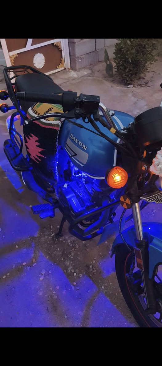 سلام عليكم دايوان نفخ مكينه 150
 موديل 22 كفاله عامه أوراق أصولي
 أي نقص مابيه سعر   1750 وبيه مجال قليل 
شراي ينتصل *********** وبيه خير ويدلل
