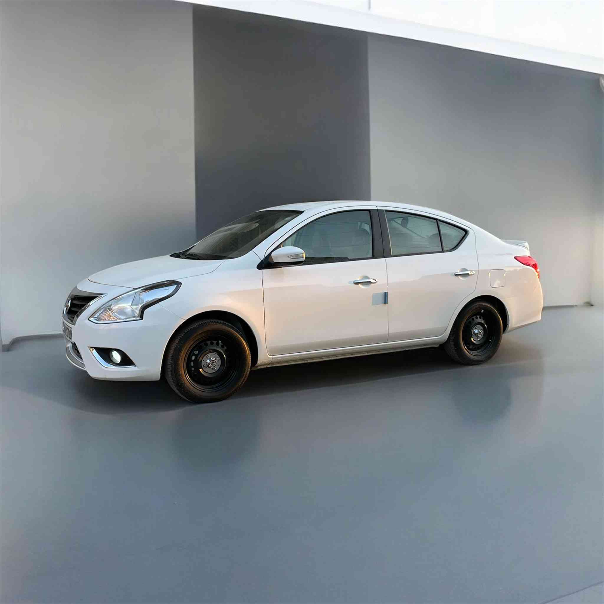 نيسان سني 2025 بحالة الزيرو ماشية 6 الاف
كامل من كلشي دوشمة كاملة كشنات وارضية وصندوق 
تبريد قطعتين شاشة وكاميرا و4 جام كهرباء 
العنوان بغداد السعر 128 وبيها مجال 
بشرط الغرامة ولتحويل 
***********
