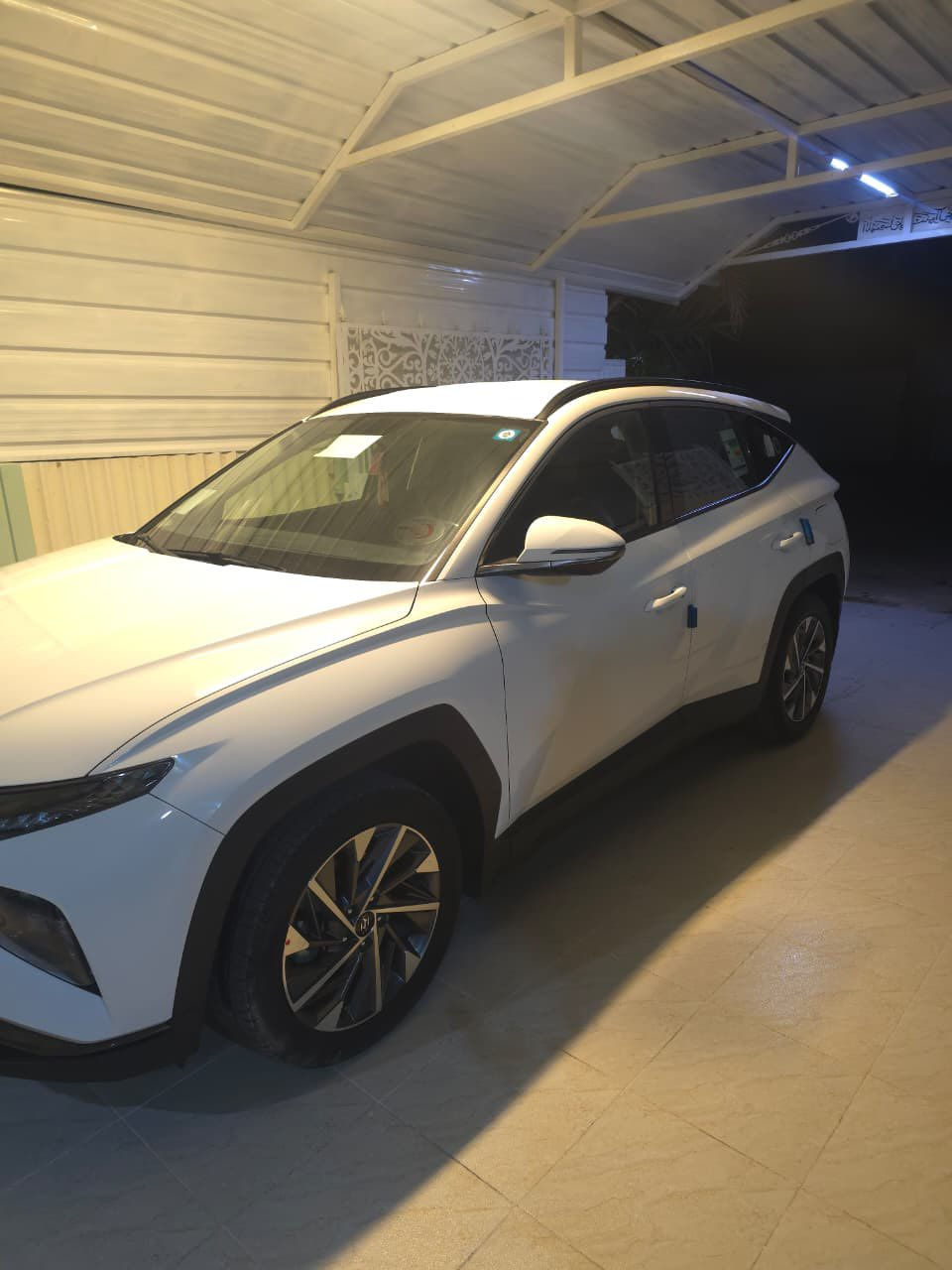 السلام عليكم 
توسان 2023 خليجي 
فول قماره جديد 
ماشيه 43 الف 
مكفوله كفاله عامه بارد صبغ رصعه كفاله عامه 
رقم بغداد باسمي شخصيا هزه وسنويه كله جديد 
*********** متوفر واتساب
