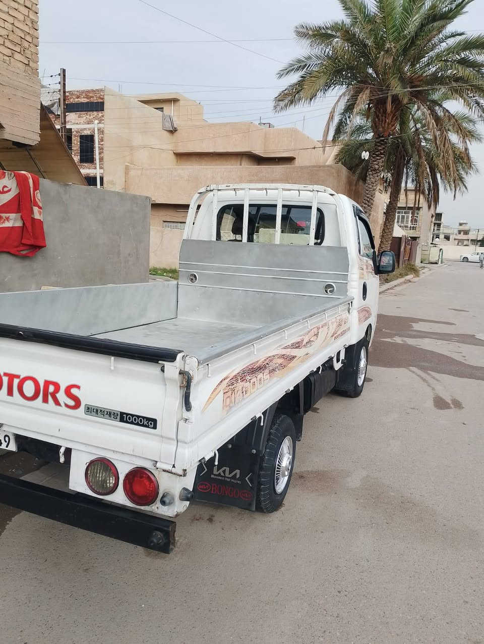 اللهم صل على محمد وال محمد
للبيع كيه عموشه موديل 2007 رقم بغداد انكليزي مشروع وطني مكفوله من كير ومحرك وكسن وشاصي السعر 87 بيهه مجال حك جيتك العنوان بغداد الغزاليه لهاتف ***********
