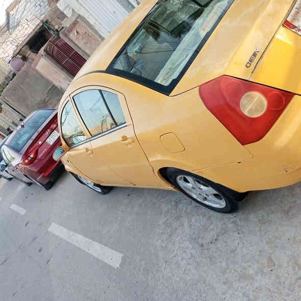 السلام عليكم للبيع شيري A فايف 2013 رقم قادسية انكليزي بعدني مامستلمه سنويه 2030 السياره جاهزه كير مكينه ابلاد  السياره نضيفه بمعنى الكلمه  حداديه جديده مشط جديد كشر حلو كهربايات كله شغاله كامله مكمله السياره بأسم جيراني موجود يمي السعر ٣٥ وبيه مجال قليل لستفسار ***********
