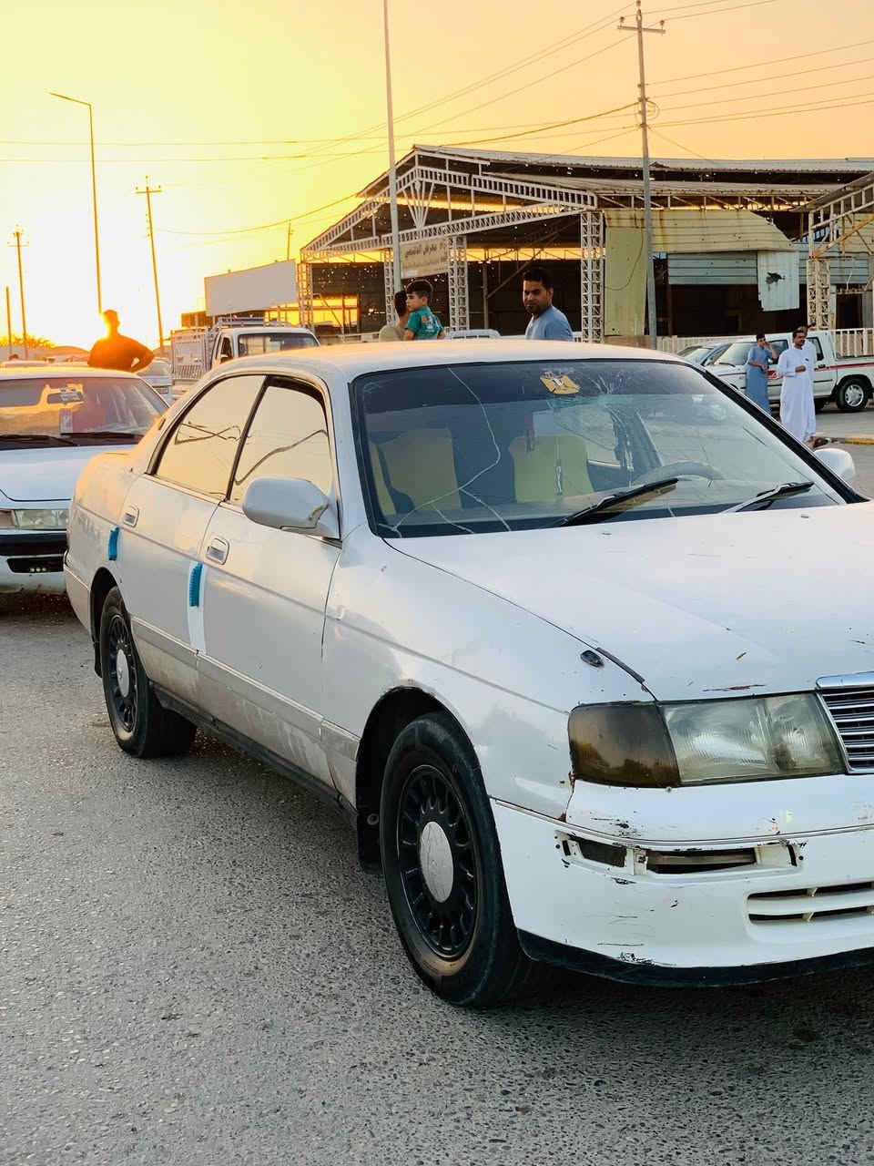 السلام عليكم بطه متصل مديل 92 حبل حبل دواخل تخبل حيل حلوه نضيفه نشاط مفوله كهربائيات كلها شغاله 
المسجل شغال بلادي 
لايت عالي ناصي زنون محرك 2 ونص 
مواصفات حيل حلوه وكاعده لا تنقص ولا تبخر السياره السعر 16ورقه بيها مجال مكان السياره بيجي ***********
