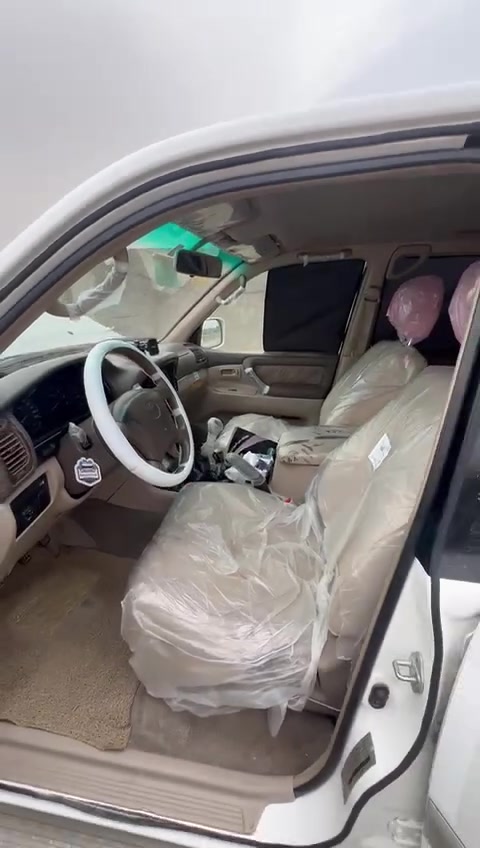 مونيكا للبيع موديل 2000 مكفوله ثلاث قطع تبريد السعر 185 ورقه بيها مجال لشراي مكلف بالنشر  للاستفسار اتصل ع رقم ‏‪***********‬‏
