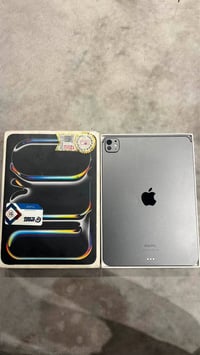 آيباد برو M4 • ٢٥٦ • بطارية ٩٠٪