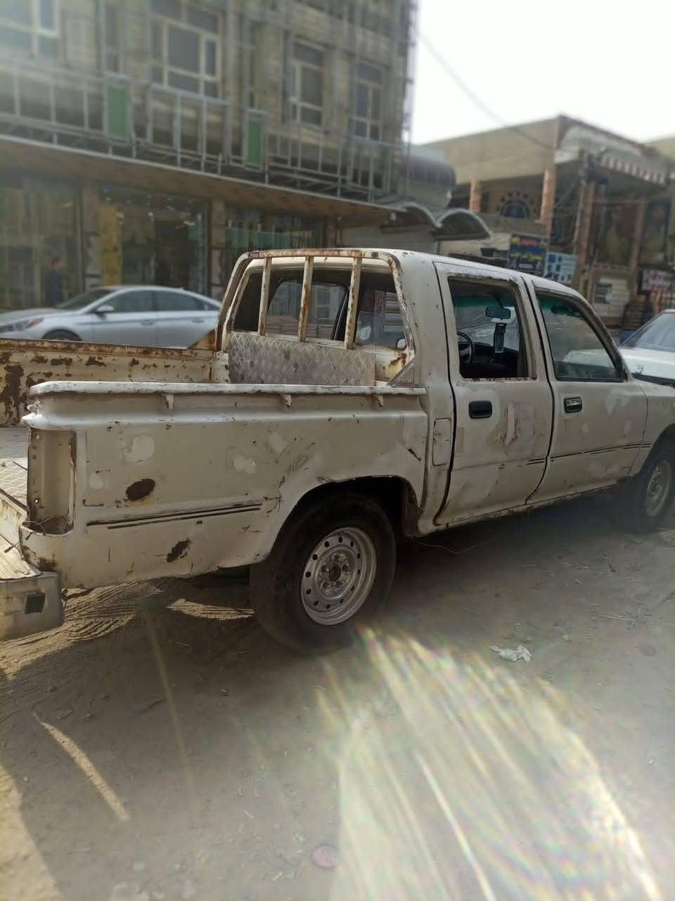 للبيع بدون رقم مزاد شغاله وكامله البيع بدون رقم بيه كتاب السعر 9اوراق.   
اتصال فقط‏‪0783 335 2060‬‏
