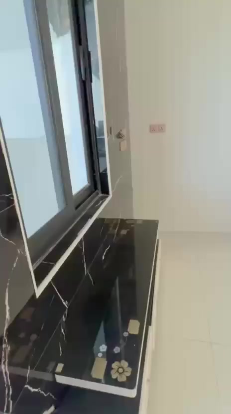 🏡 شقة للإيجار – اليرموك / المأمون
📍 طابق ثالث
🛏️ غرفتين نوم
🛋️ صالة مريحة
🍳 مطبخ
🚿 حمام
🪑 مجهزة نص أثاث

شقة نظيفة وجاهزة للسكن بموقع حلو وقريب من الخدمات 🔑
مناسبة للعوائل أو الموظفين

📞 للاستفسار: ***********
