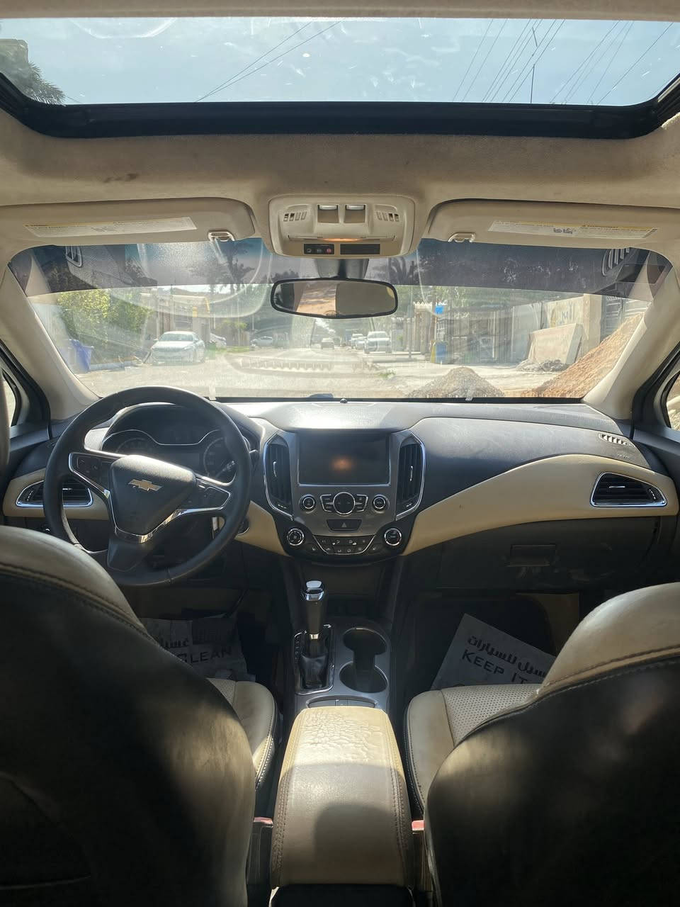 لسلام عليكم شوفرليت كروز 2017  للبيع سياره جاهزة من كلشي سياره كير ومكينة جدد شرط
سياره فول مواصفات 
فتحة
شاشه جبيره 
تحكمات 
بصمه 5 ابواب 
تشغيل عن بعد 
شاشه اعطال 
كشنات كهرباء 
تدفئة بلكشنات 
9 سماعات 
بيها هواي مواصفات بعد 
سياره حلوه وجاهزة مابيها نقص برغي 
حادثها بنيد وجاملغ يسرة بدون داوخل 
صور الحادث مرفقة بلمنشور كفاله شواصي و لغود 
وهنا بلعراق صار عندي حادث الله يجيفكم الشر  باب لسياق مبدل ولباب لخلفي ربع منه صبغ 
سعرها 87 وبي مجال 
*********** هذا رقمي اجاوب واتساب
