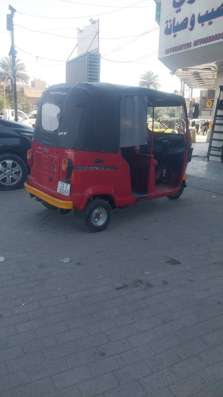 سلام عليكم تكتك للبيع ١٨كامله كبل للشارع لاضربه ولاصبغ رقم نكليزي كفاله عامه ماعده الهلالت فق تكتك احله من صور كامله كبل للشارع نكرة سلف سعر ٤٢٠٠ وبيه مجال قليل مدينه الصدر ***********
