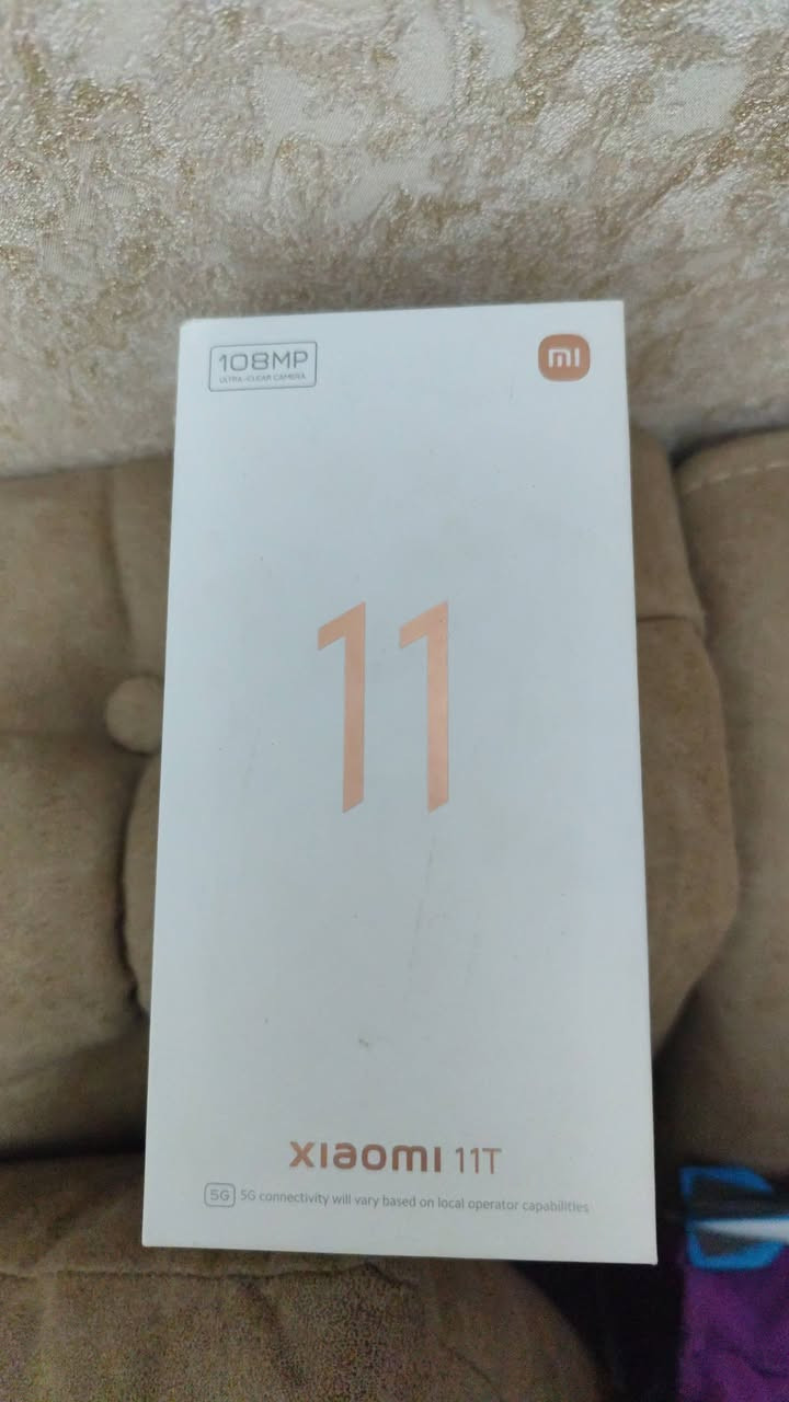 السلام عليڪم
شاومي 11 T pro  كامل ملحقاتة الاصلية 
 ذاكرة 256 
 شحن سريع 
الجهاز نضيف جدا
السعر 200  قفل من الاخير 
مكاني بغداد البلديات هـ /،***********
